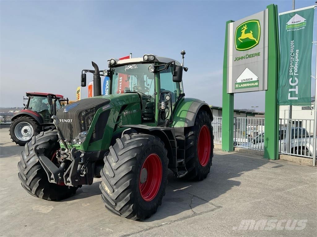 Fendt 822 Vario Traktorok