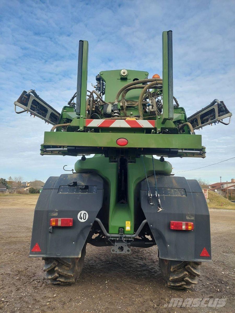 Fendt ROGATOR 366 Vontatott trágyaszórók