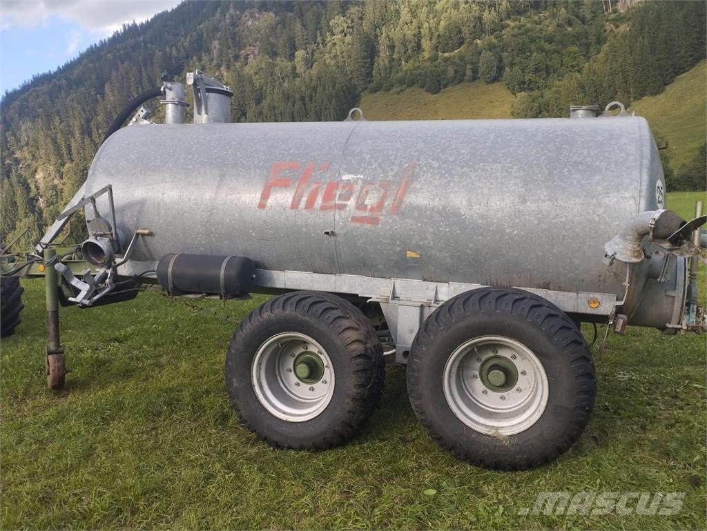 Fliegl  Poranyag tartályos