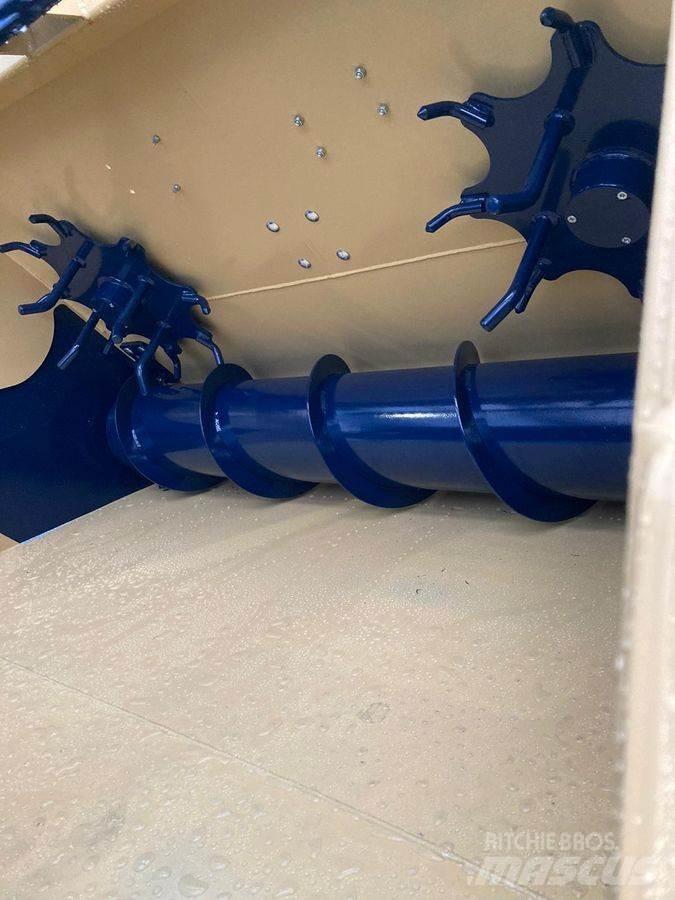  Futterverteiler 160 Egyéb mezőgazdasági gépek