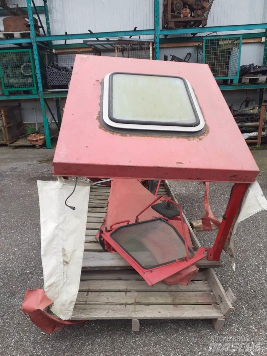  Gebrauchte Kabine Egyéb traktor tartozékok
