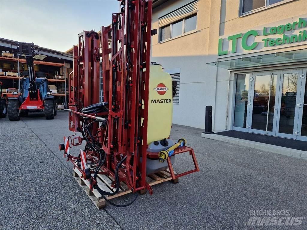 Hardi Master Vontatott trágyaszórók