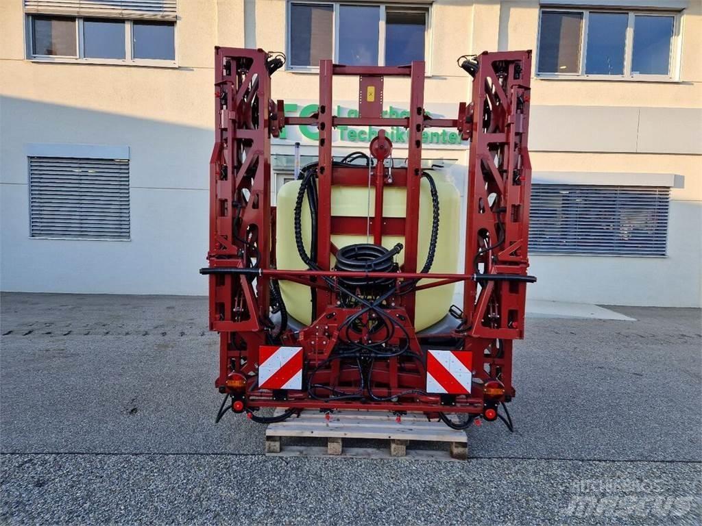 Hardi Master Vontatott trágyaszórók