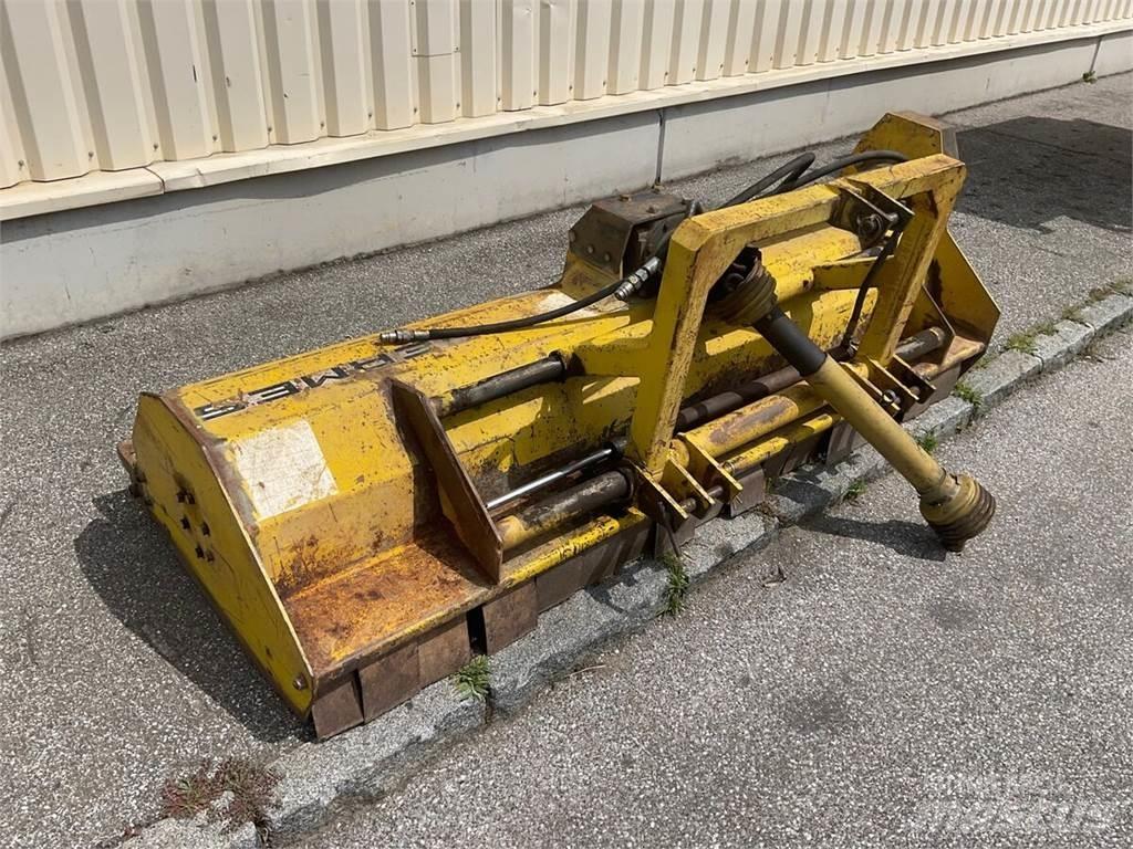 Hermes 220 Mulcher Szárzúzók és fűkaszák