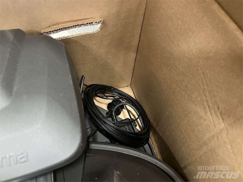 Husqvarna 430X NERA Ráülős fűnyírók