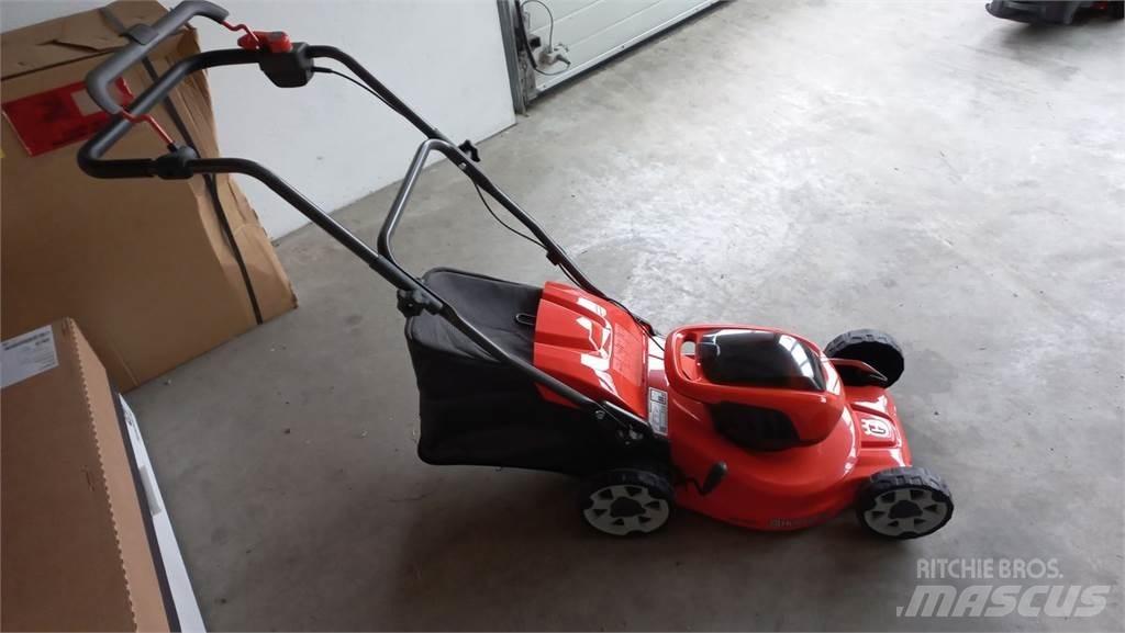 Husqvarna LC 137i Ráülős fűnyírók