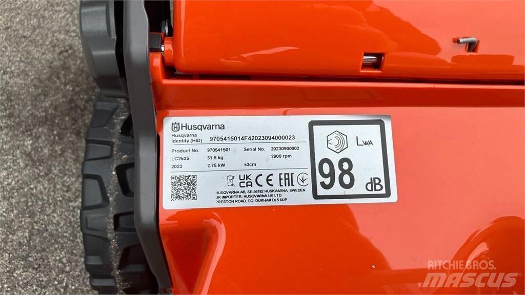 Husqvarna LC 253S Ráülős fűnyírók
