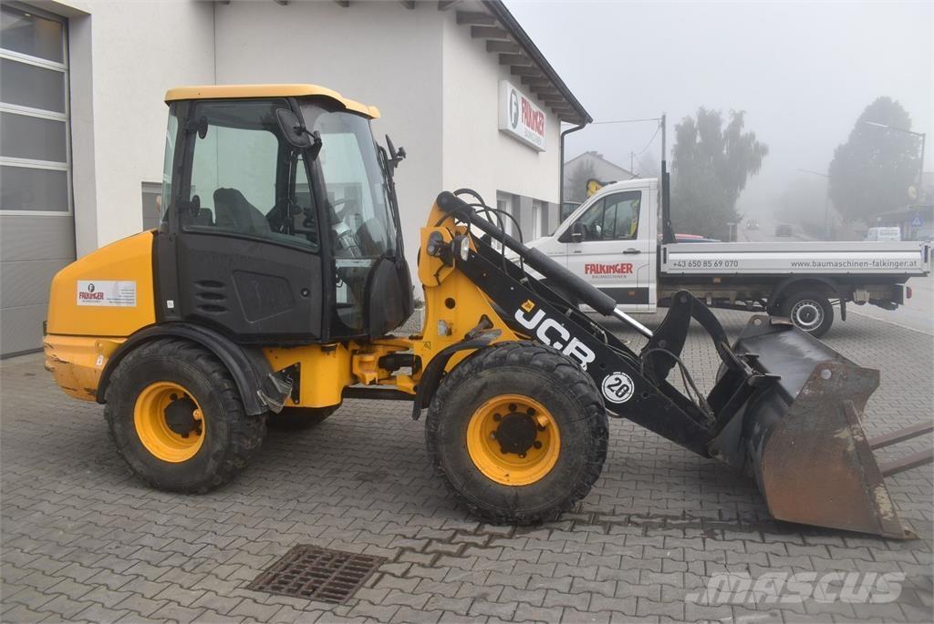JCB 406 Gumikerekes homlokrakodók