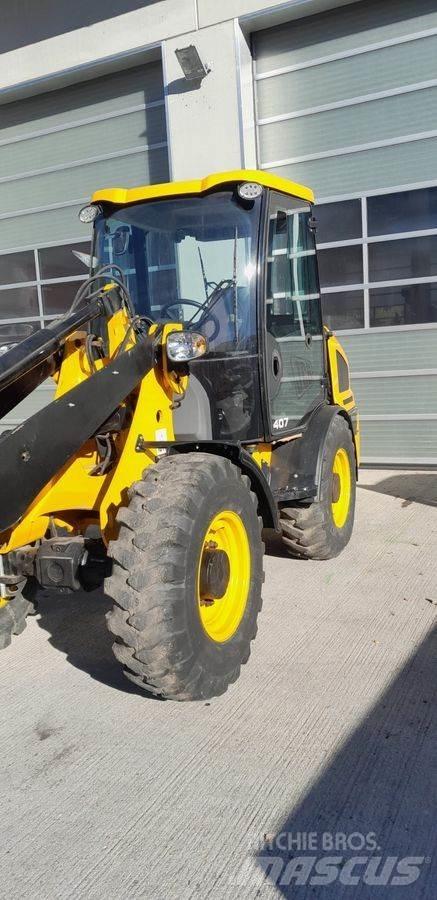 JCB 407 Gumikerekes homlokrakodók