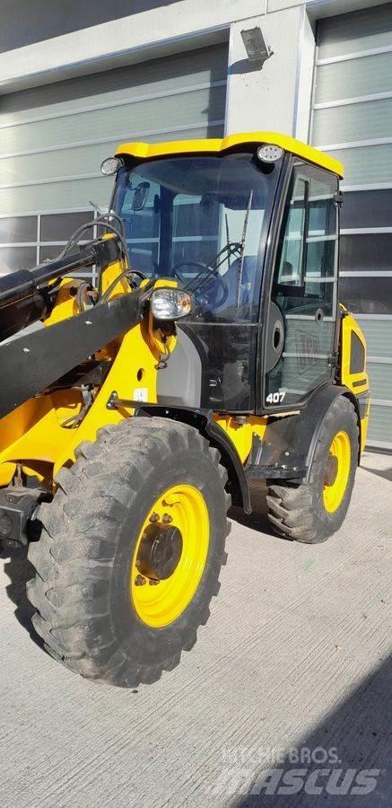 JCB 407 Gumikerekes homlokrakodók
