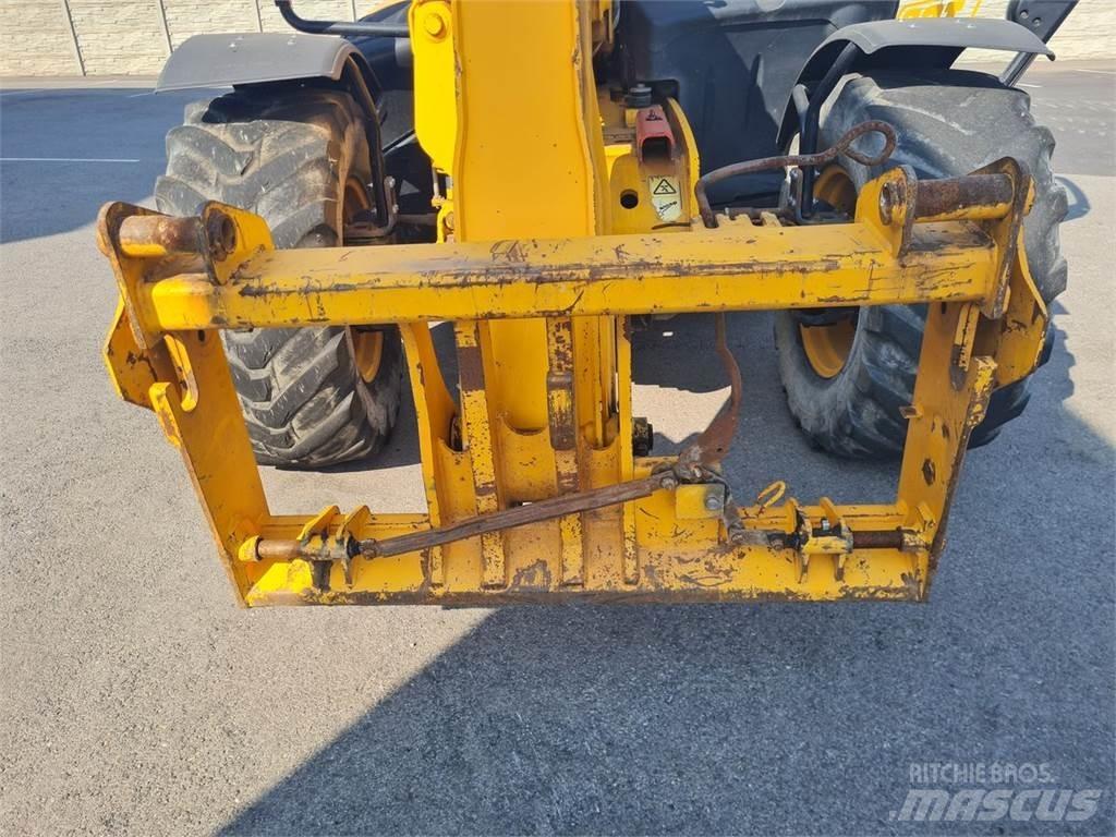 JCB 535 95 Teleszkópos rakodók