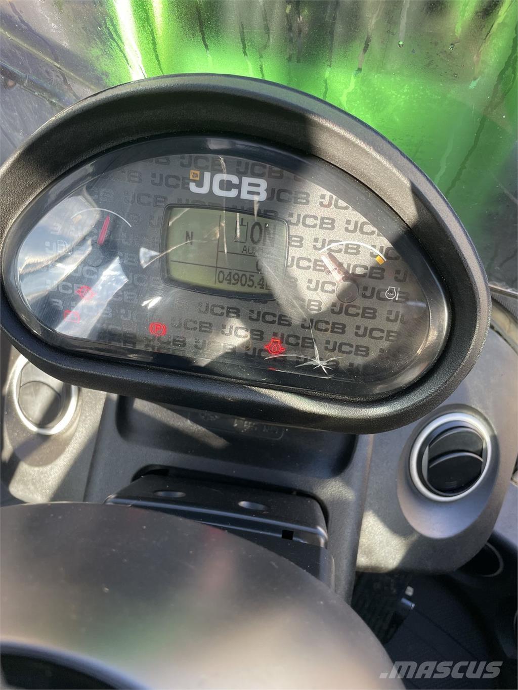 JCB TM 220 Gumikerekes homlokrakodók