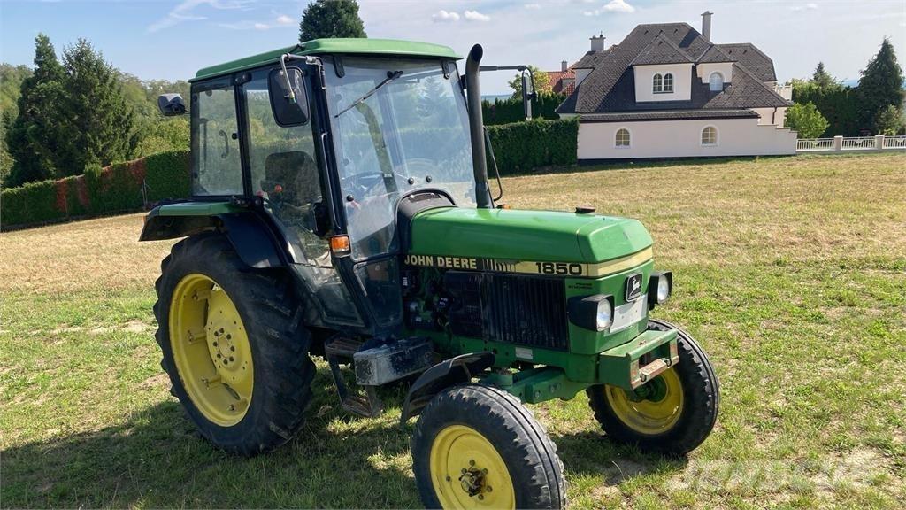 John Deere 1850 Traktorok
