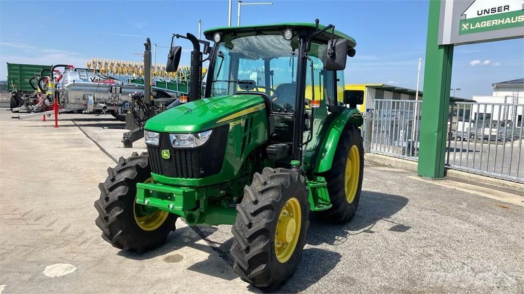 John Deere 5058E Traktorok