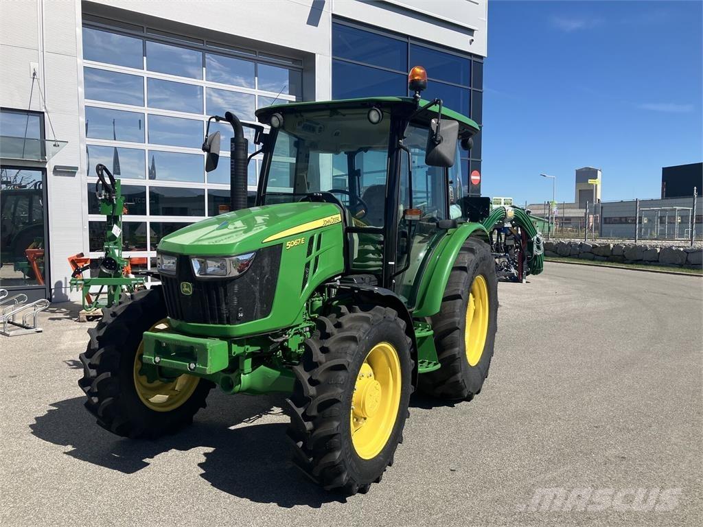 John Deere 5067E Traktorok