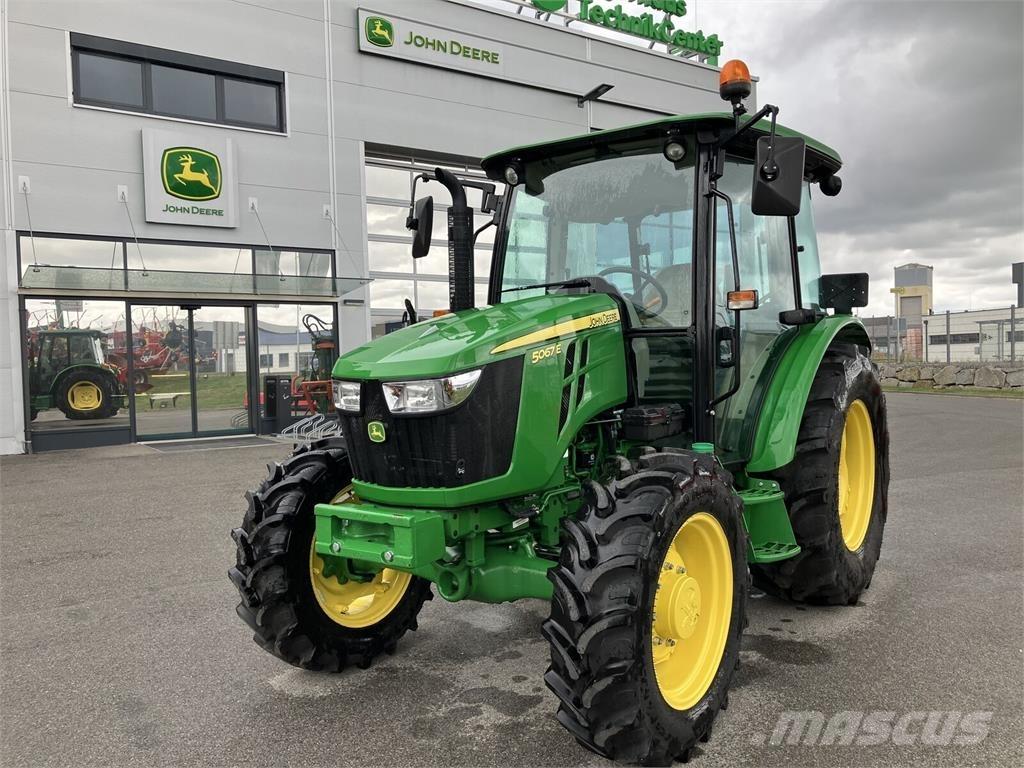 John Deere 5067E Traktorok