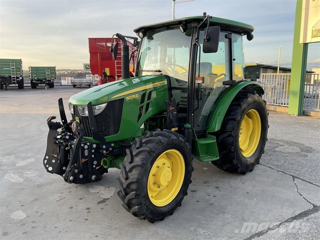 John Deere 5075E Traktorok