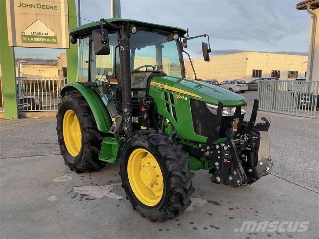 John Deere 5075E Traktorok