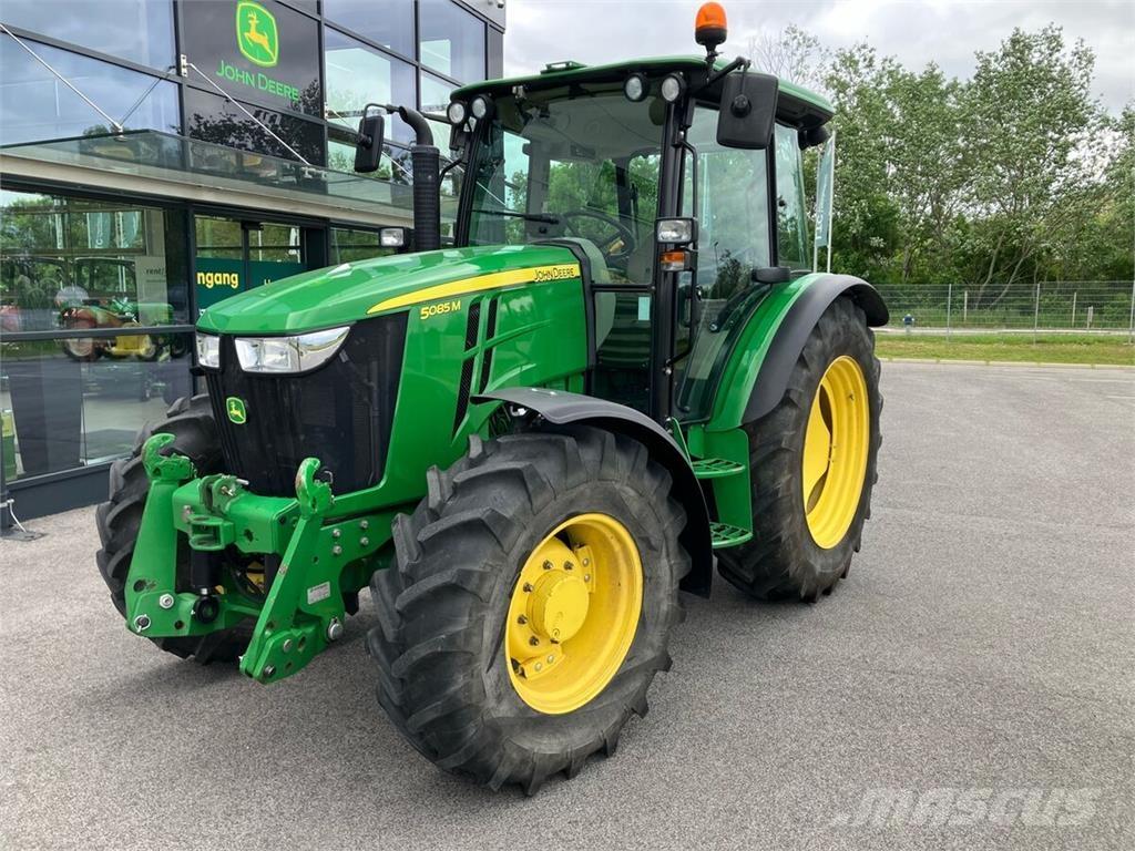 John Deere 5085M Traktorok