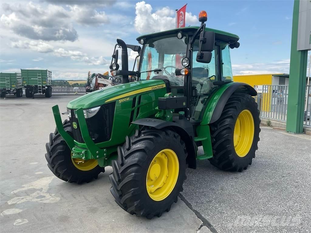John Deere 5100M Traktorok