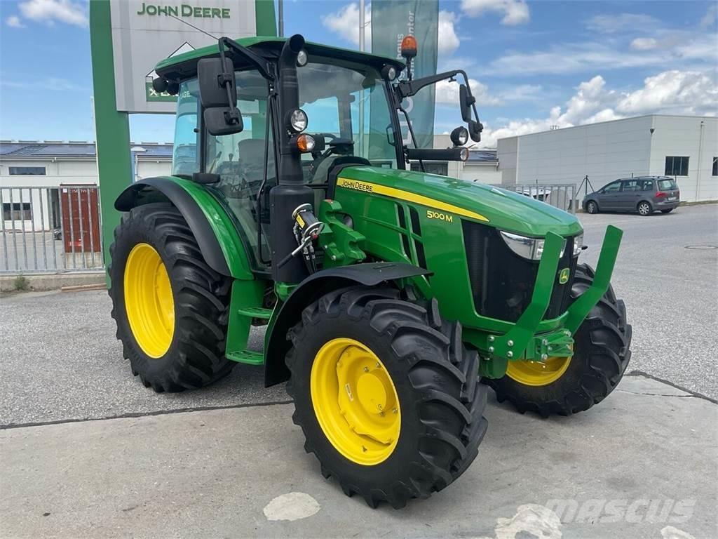 John Deere 5100M Traktorok