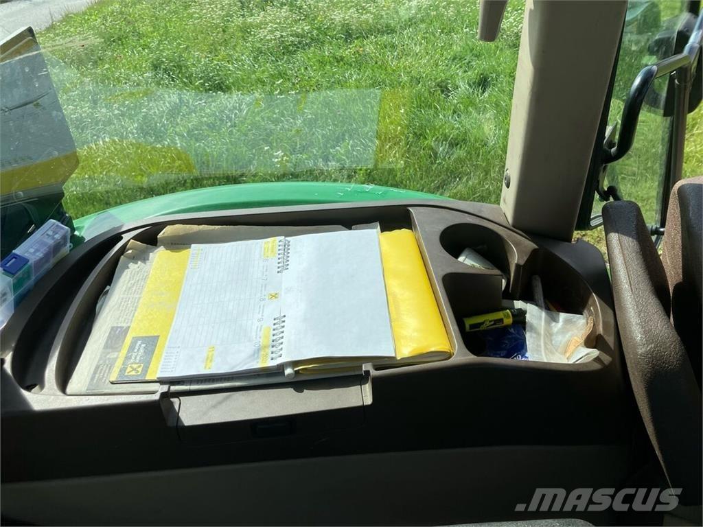 John Deere 5820 Traktorok