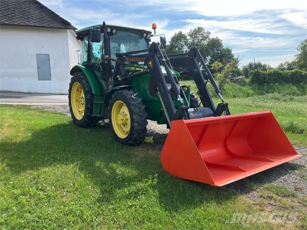 John Deere 5820 Traktorok