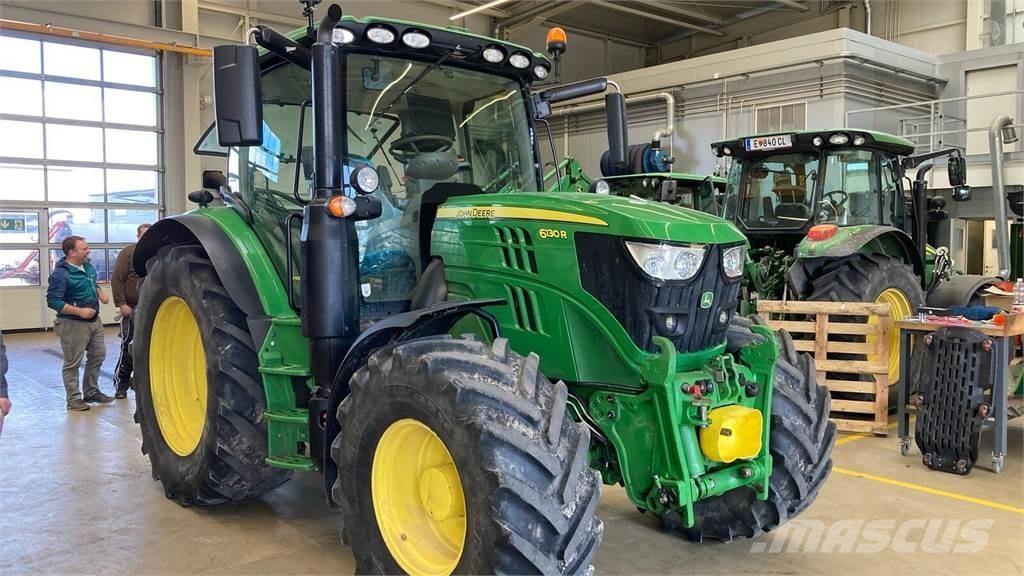 John Deere 6130R Traktorok