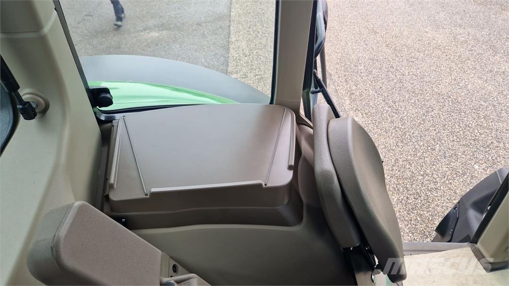 John Deere 6195M Traktorok