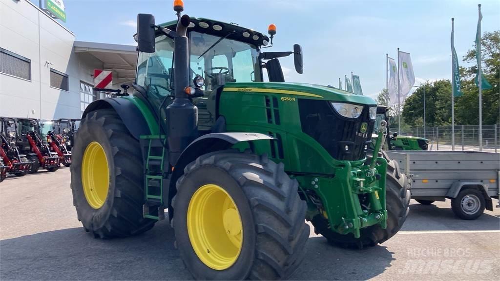 John Deere 6250R Traktorok