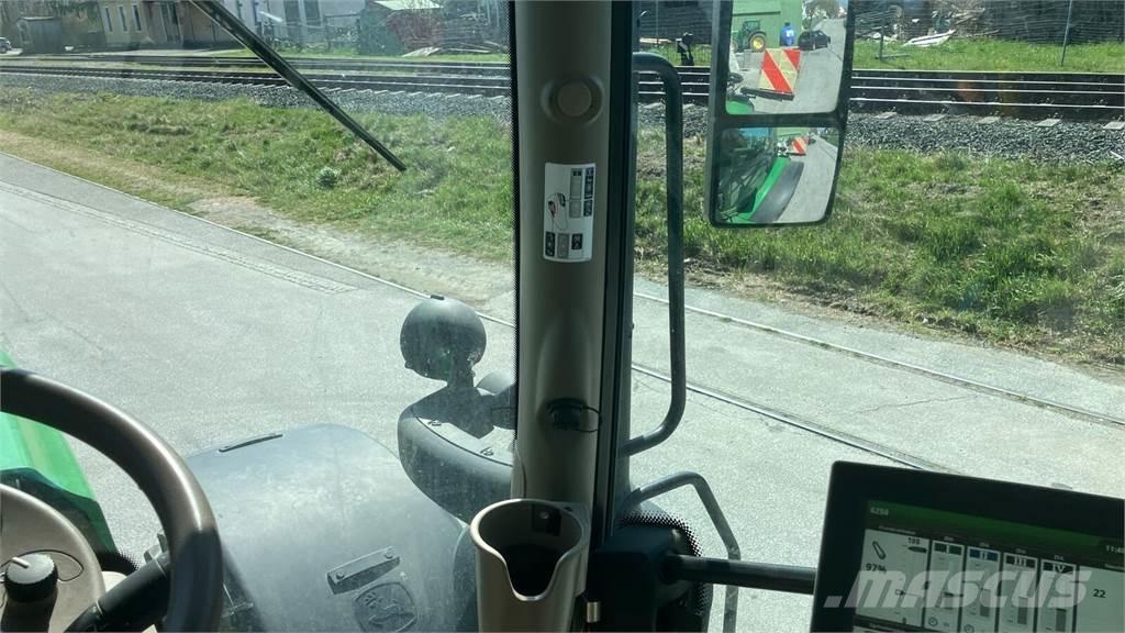 John Deere 6250R Traktorok