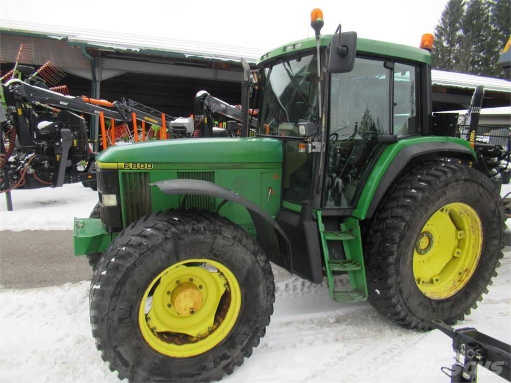 John Deere 6800 Traktorok
