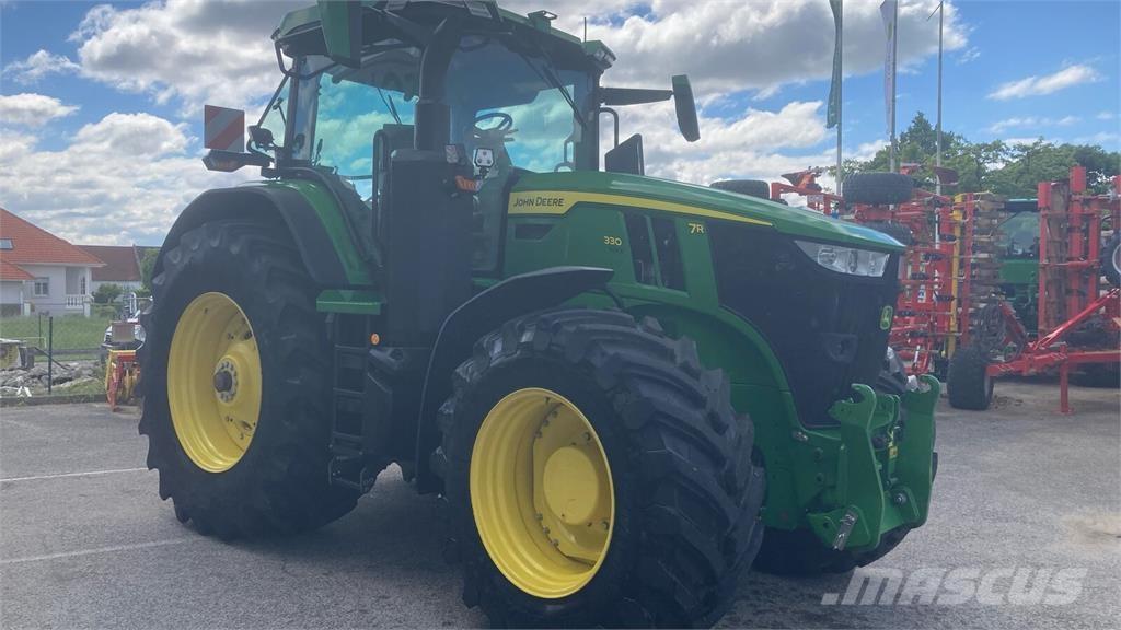 John Deere 7R 330 Traktorok