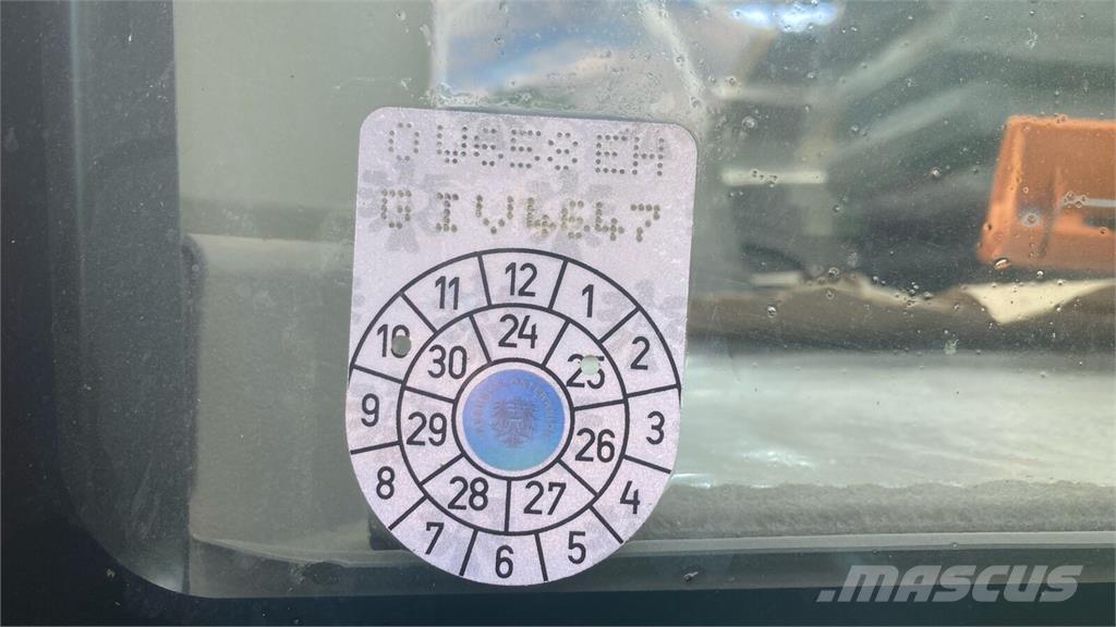 John Deere 7R 330 Traktorok