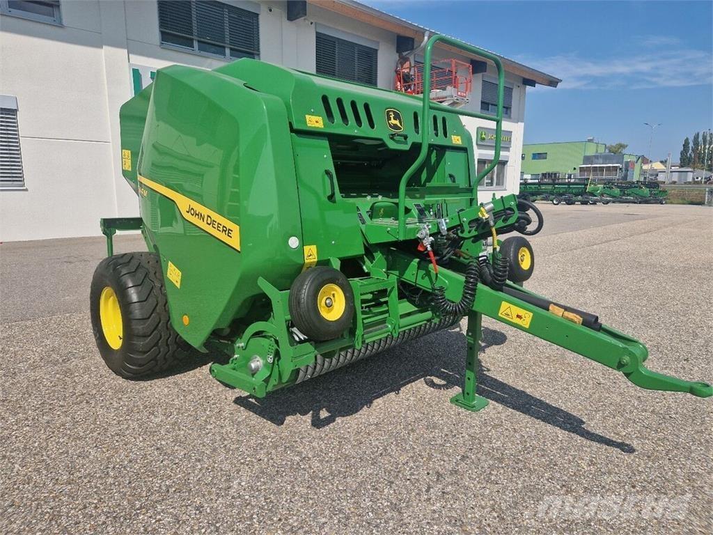 John Deere F441M Körbálázók