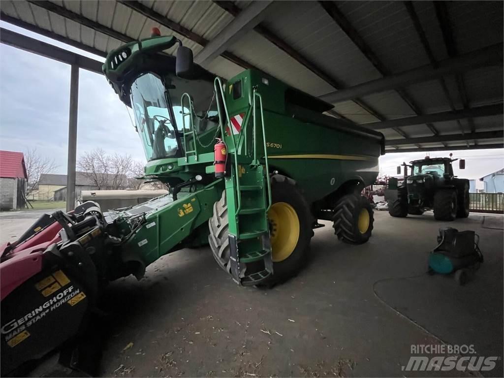 John Deere S670i Kombájnok