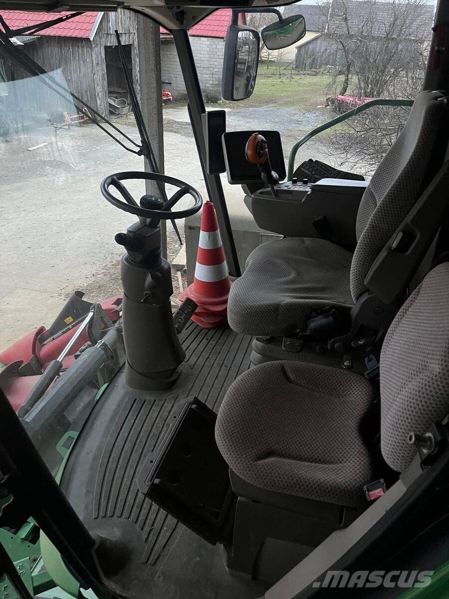 John Deere S670i Kombájnok