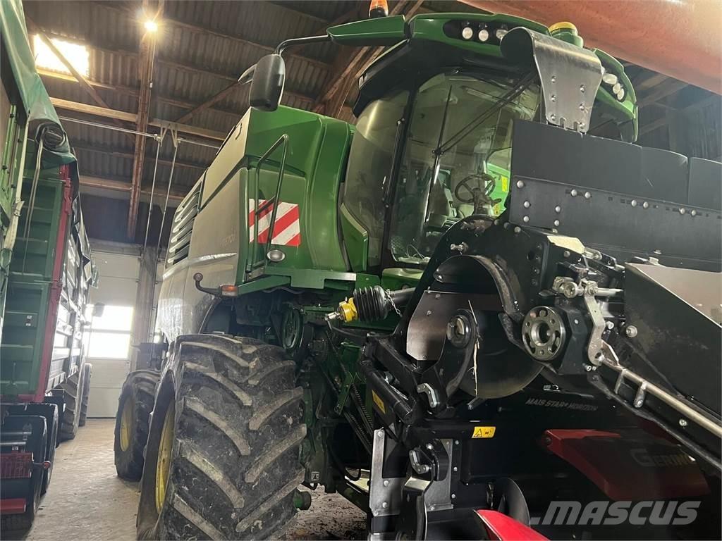 John Deere T670 Kombájnok
