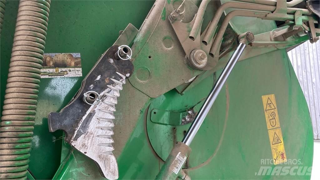John Deere V461R Körbálázók