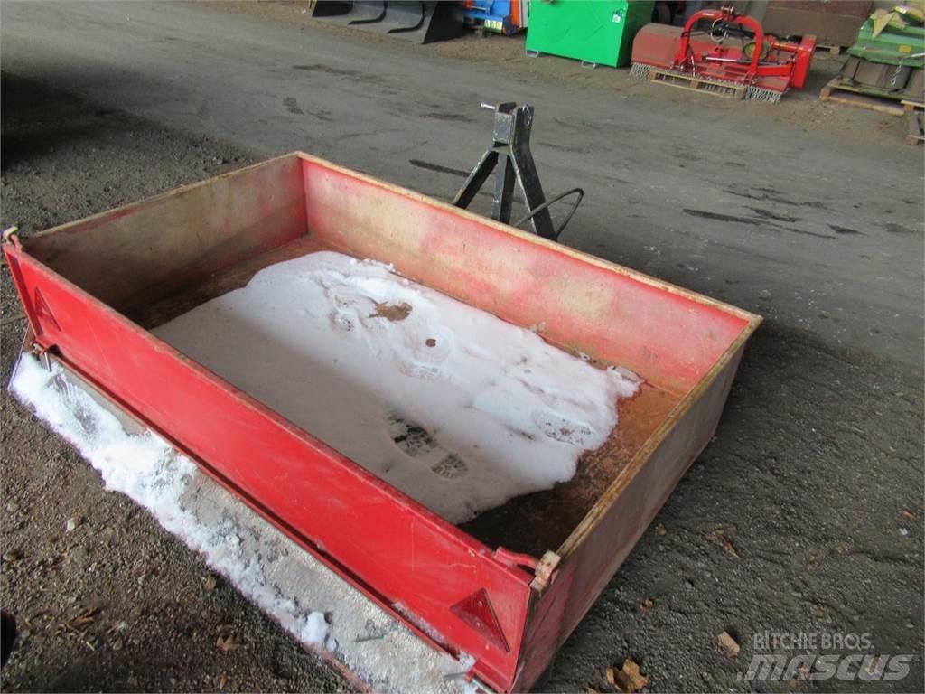  Kippmulde 200x120 Egyéb traktor tartozékok
