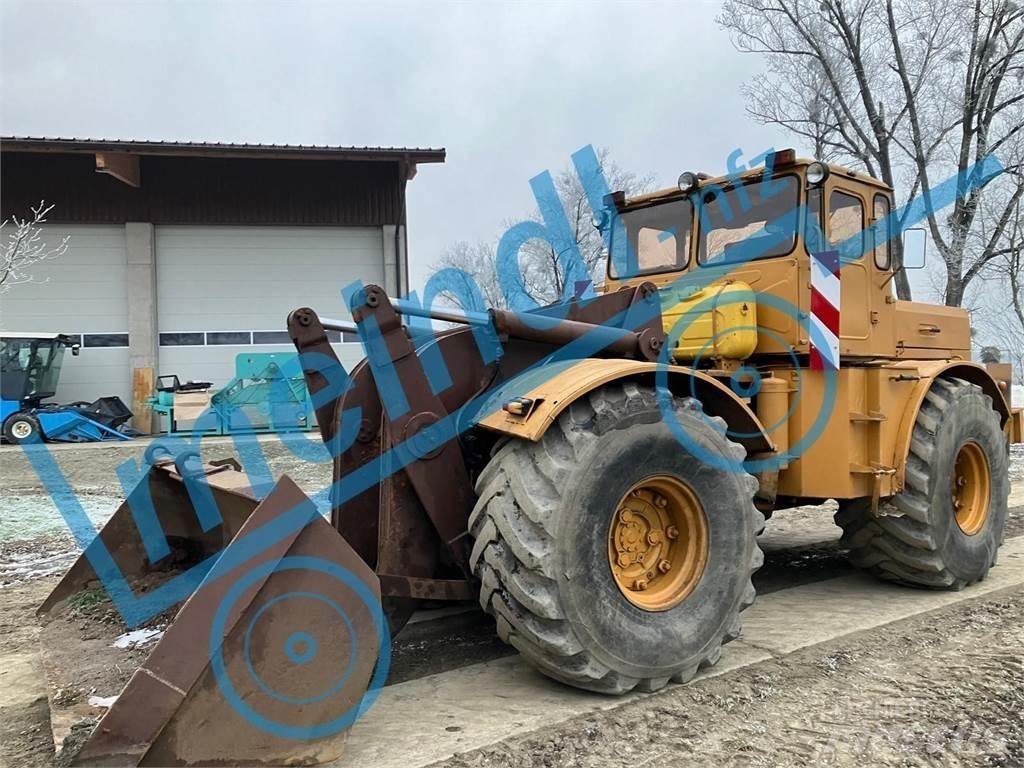 Kirovets K701 Traktorok