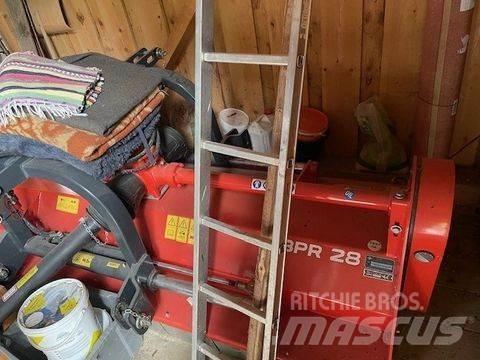 Kuhn BPR 28 Szárzúzók és fűkaszák