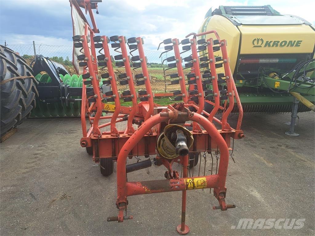 Kuhn GA 4121 GM Rendkészítő Kombájnok