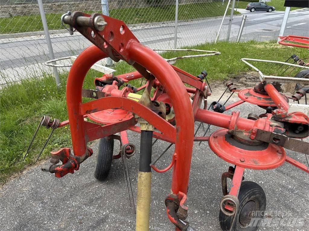 Kuhn GF 440 P Rendkészítő