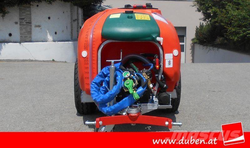 Lochmann RP 10/80 Vontatott trágyaszórók