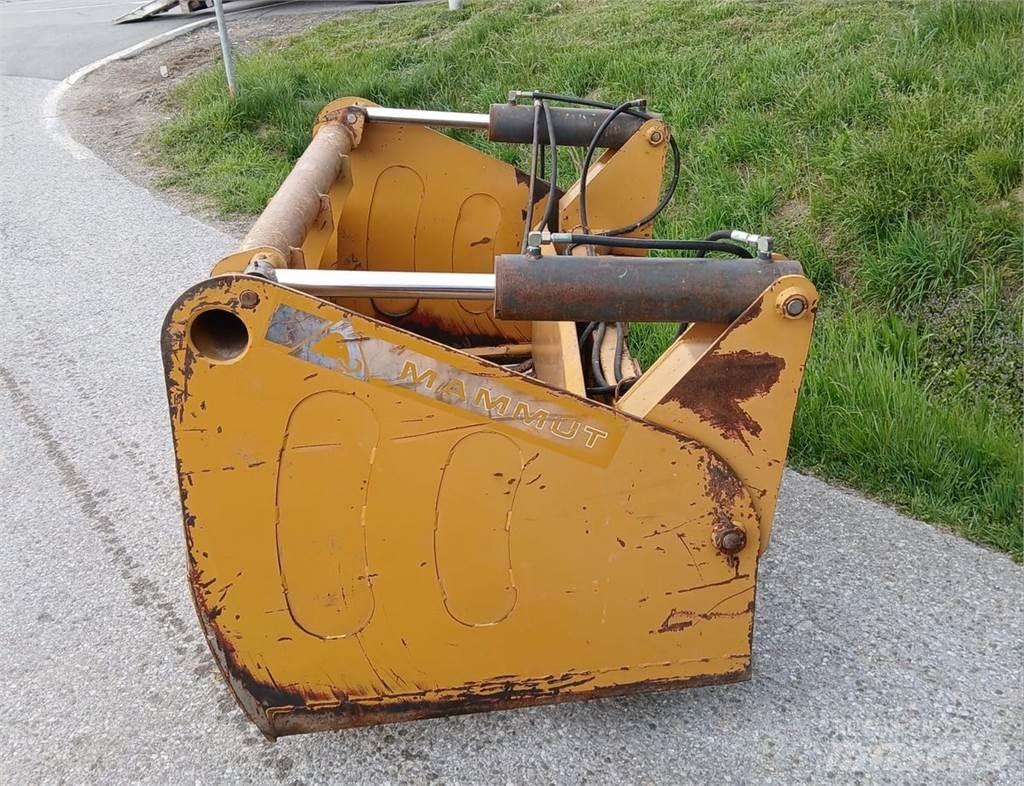 Mammut Silozange 2m Egyéb traktor tartozékok