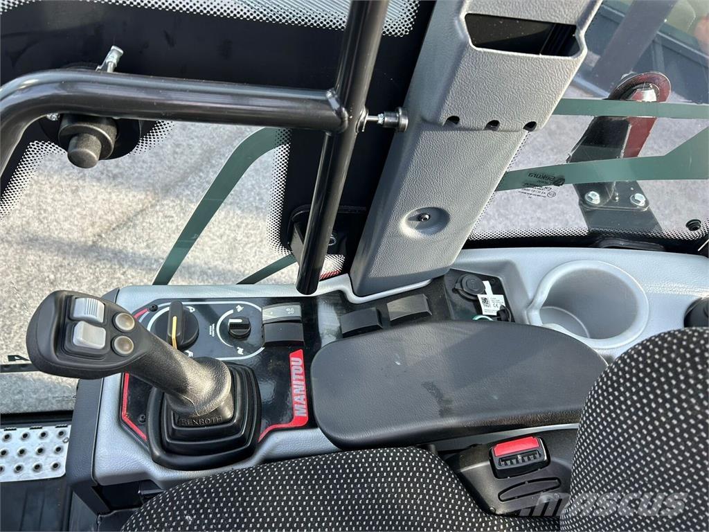 Manitou MLA 4-50 Homlokrakodók és kotrók