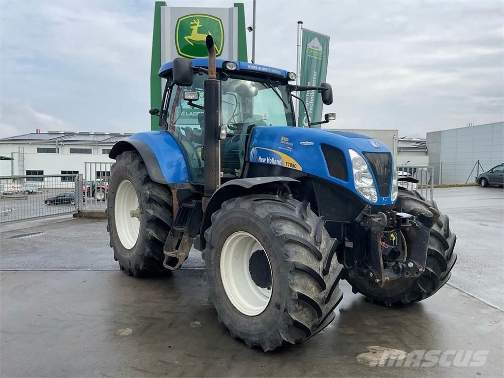 New Holland T7050 Traktorok