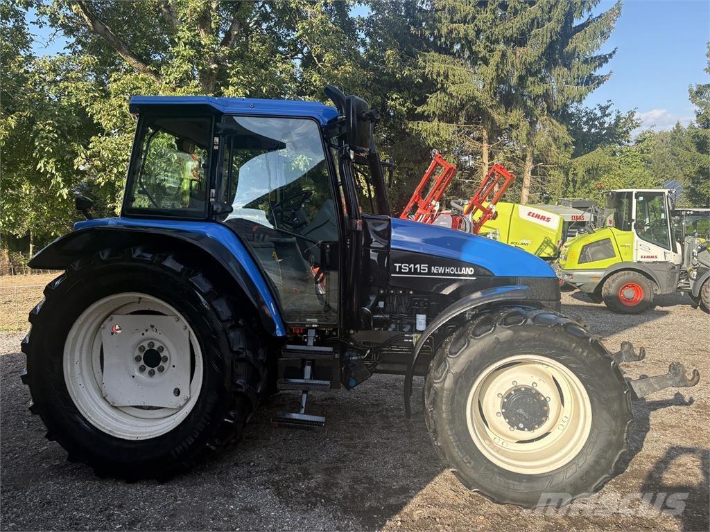 New Holland TS115 Traktorok