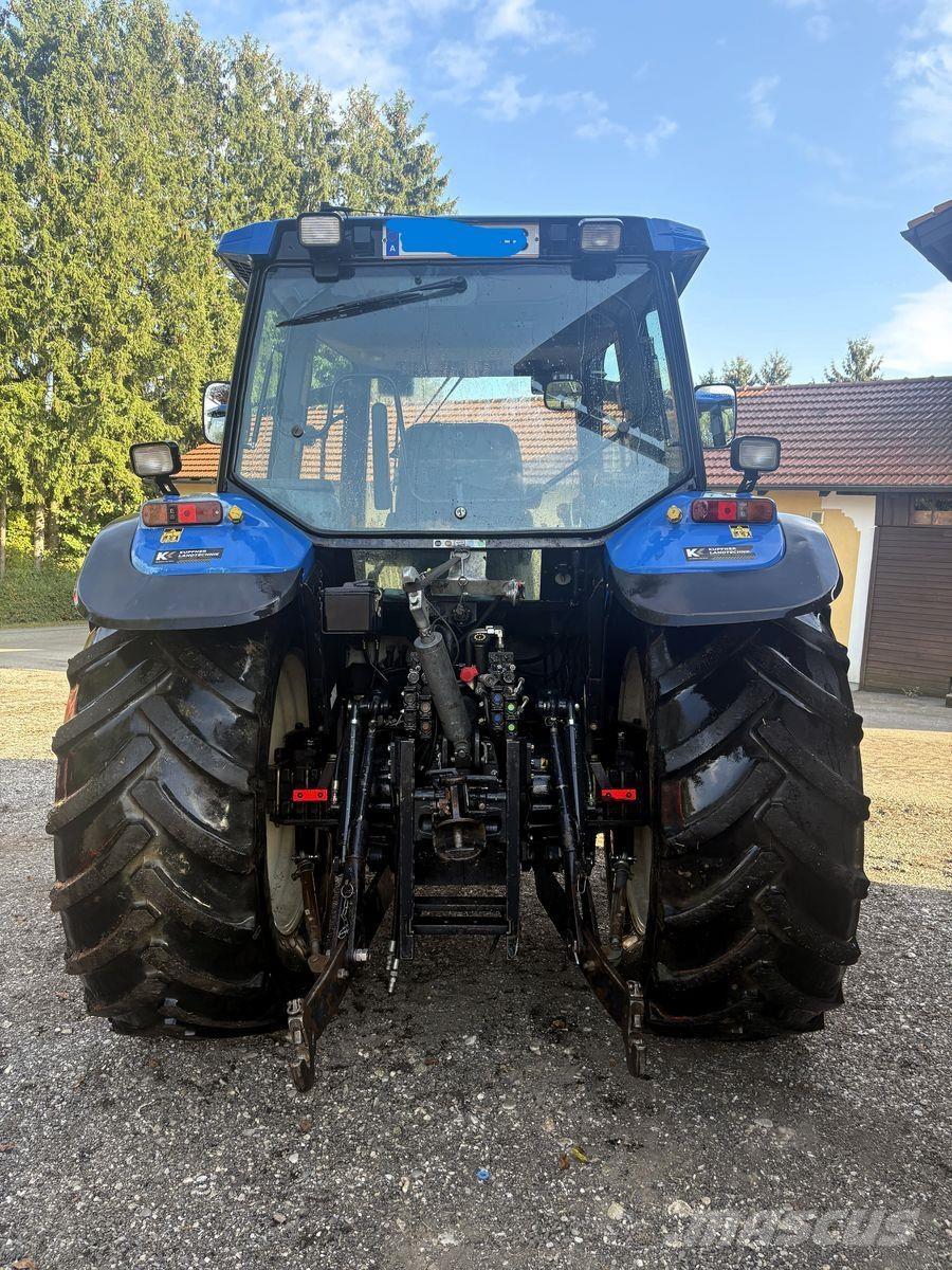 New Holland TS115 Traktorok